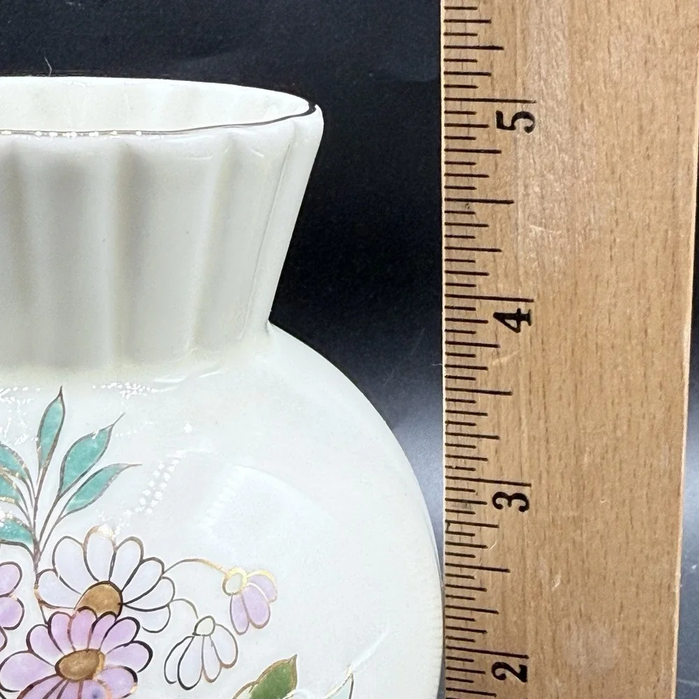 Vintage Zsolnay Hungary Porcelain Vase Hand Painted Floral Gold‎ Trim 5